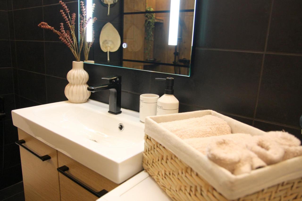 Wisdom'S Nest Athens Apartment ภายนอก รูปภาพ
